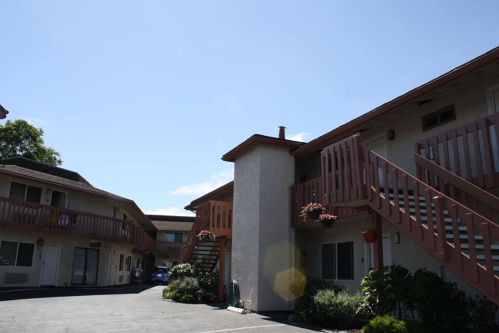 Pacific Inn มอนเทอร์เรย์ ภายนอก รูปภาพ